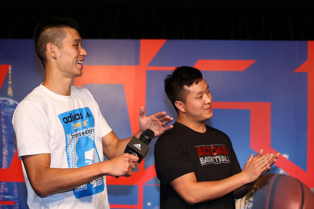 约基奇刷新世界纪录，马龙教练激动落泪！-